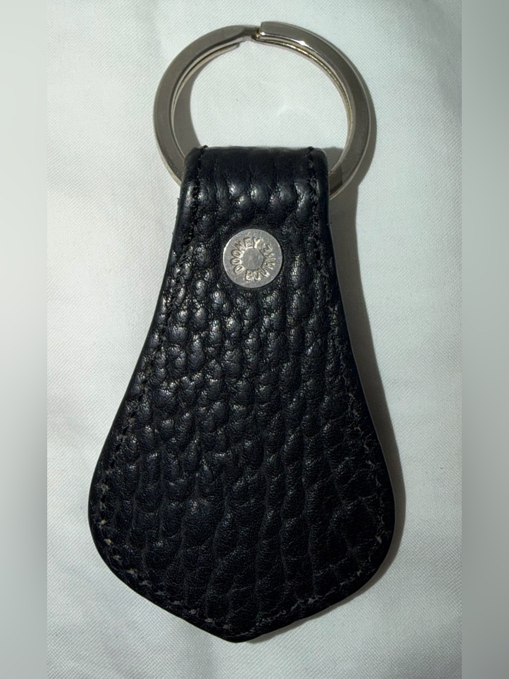 Vintage Dooney & Bourke Black Brown Leather Key Fob with Brass Duck Medallion - Picture 3 of 4